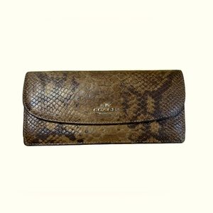 EUC COACH SNAKESKIN WALLET